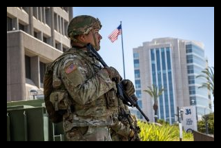 دعوى قضائية ضد ترامب وهيغسيث ووزيرة الأمن الداخلي 1 68da163f42360470b161a2bf 300x195 1