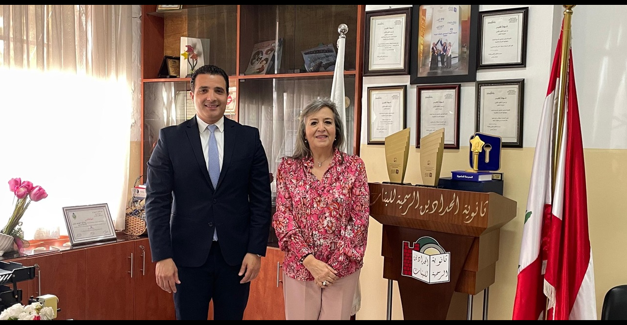 مطر زار ثانوية الحدّادين للبنات في طرابلس للتهنئة بفوزها في” تحدّي القراءة العربي”