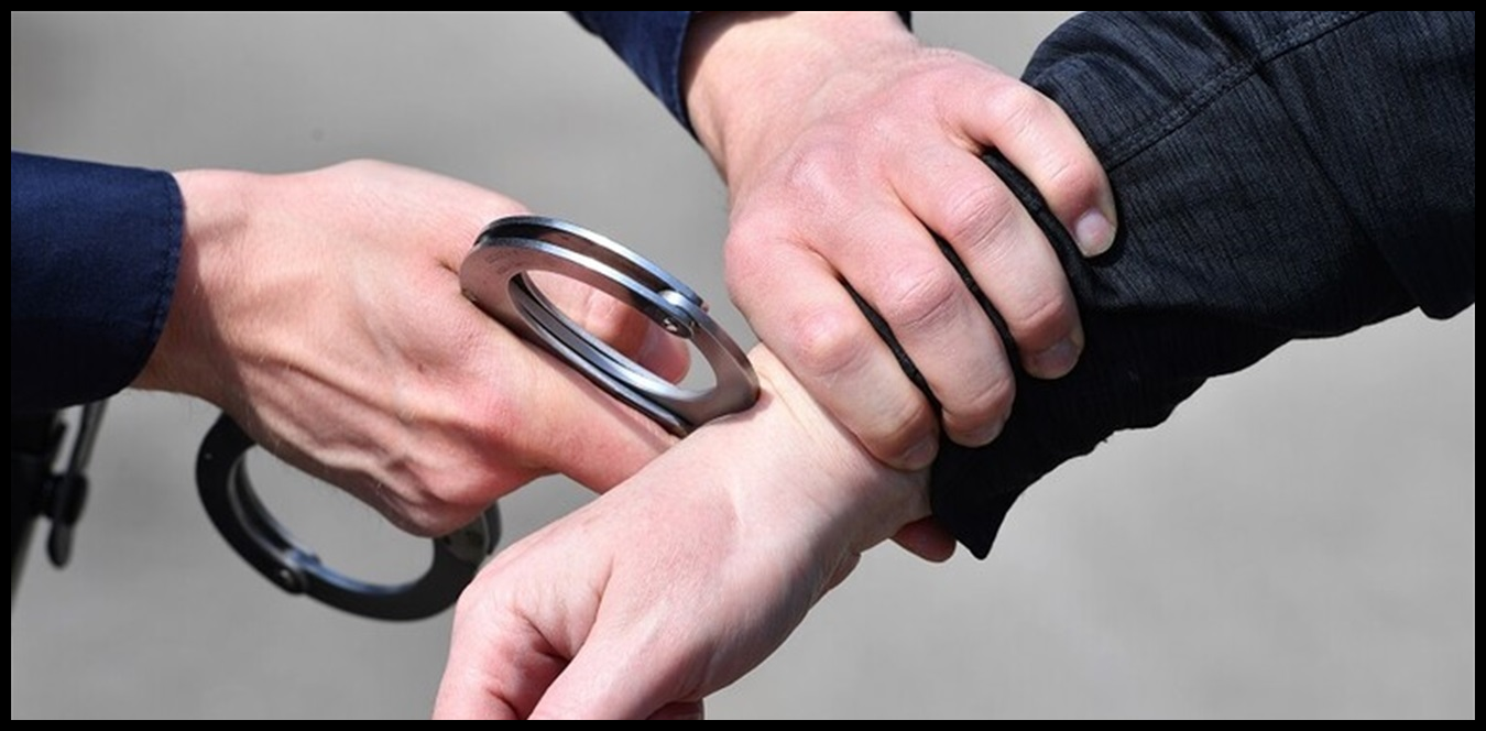 توقيف طبيب وهميّ... كان يُعطي المرضى أدوية مُهرّبة 1 Doc P 1435459 638973363215288904