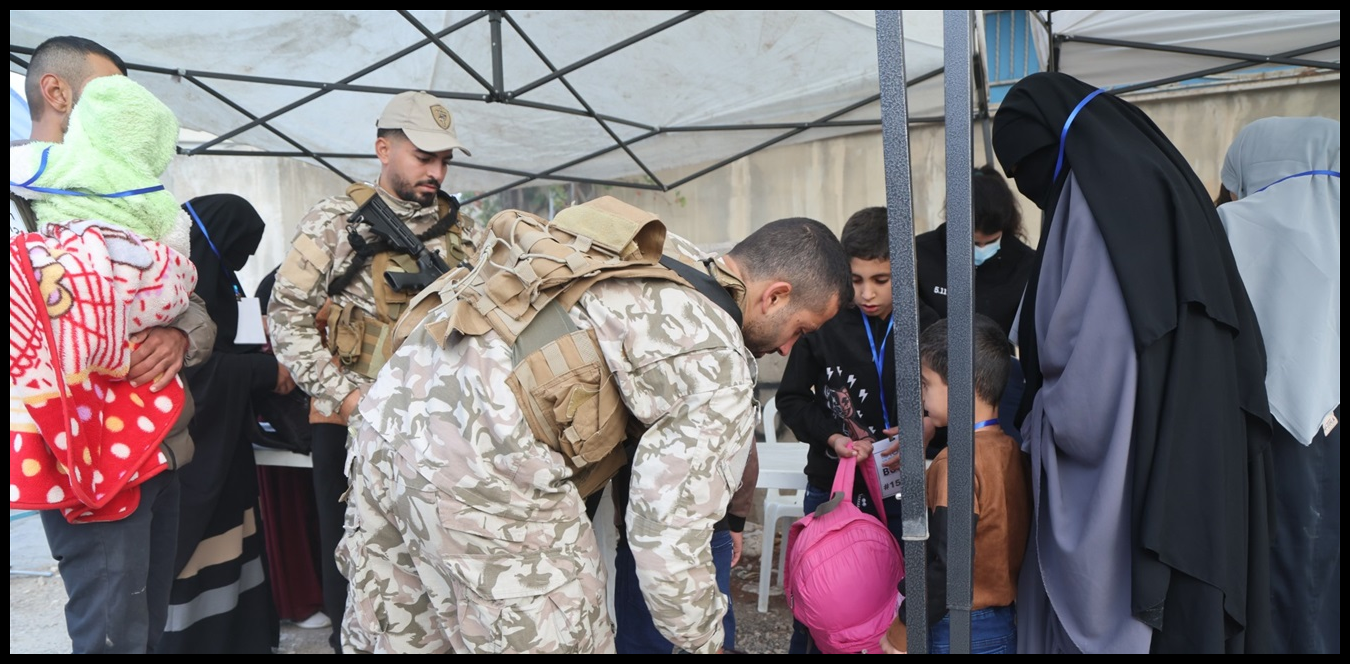 بالصور: الأمن العام ينسّق عودة العائلات السورية إلى بلادهم 1 Doc P 1435955 638974293376045425