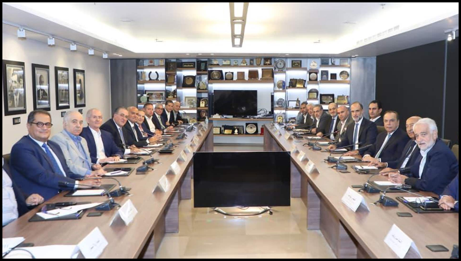 الهيئات الاقتصادية تبحث مع وزير الأشغال قضايا أساسية تتعلق بتطوير المرافىء اللبنانية وتسهيل تخليص البضائع وإعادة تشغيل مطار القليعات 1 Doc P 887609 638975236229647959