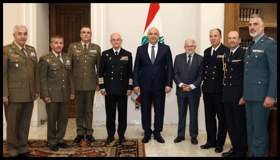 الرئيس عون نوه بتضحيات الجنود الاسبان في "اليونيفيل" لتعزيز الامن والاستقرار في الجنوب .. والاميرال كالديرون أكد استمرار الدعم للجيش اللبناني 1 Doc T 887597 638975199750070312