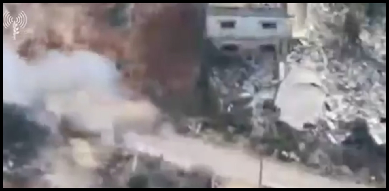 أحدهما قيادي في "قوة الرضوان"... الجيش الإسرائيلي ينشر فيديو للحظة استهداف عنصرين من حزب الله 1 Doc P 1437642 638977943307136350