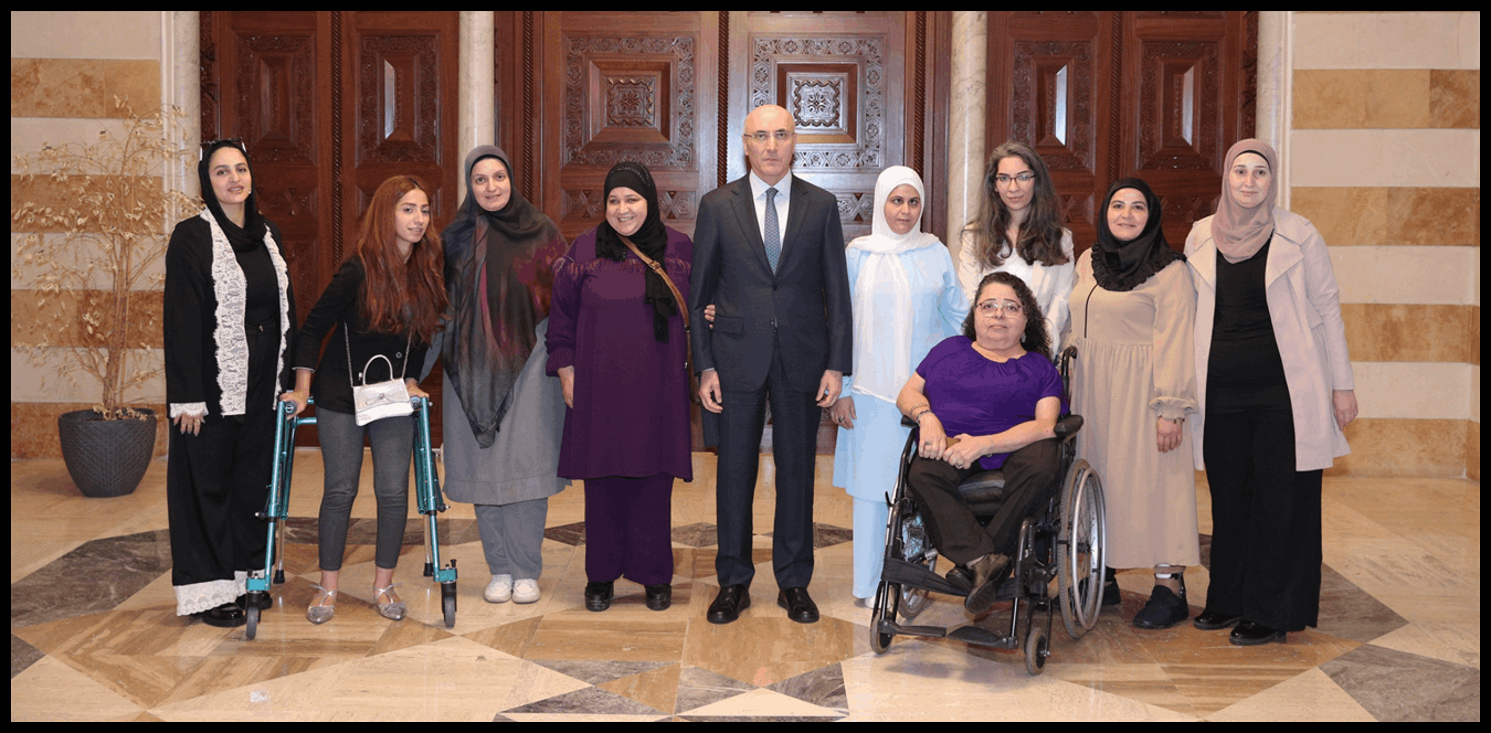 الحجار عرض مع خواجة والبعريني شؤوناً إنمائية واطلع من اللقيس على واقع النساء المعوقات 1 Doc P 1438497 638979695845447631