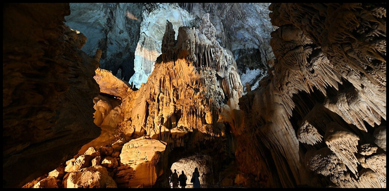 بشأن مغارة جعيتا.. ماذا أعلنت وزيرة السياحة مساء؟ (فيديو) 1 Doc P 1438558 638979823600635714