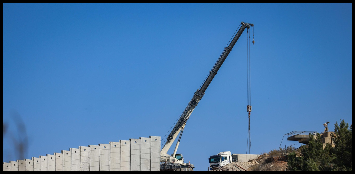 من الجدار إلى استهداف اليونيفيل.. محاولة إسرائيلية منهجية لفرض وقائع جديدة! 1 Doc P 1443107 638989680904218753