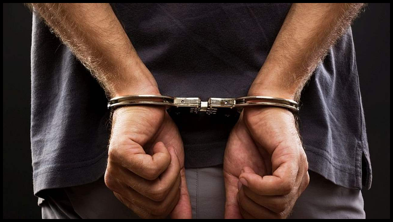 يحاول السرقة.. وقوى الأمن توقفه بالجرم المشهود (صورة) 1 Doc P 549158 638986282531902489