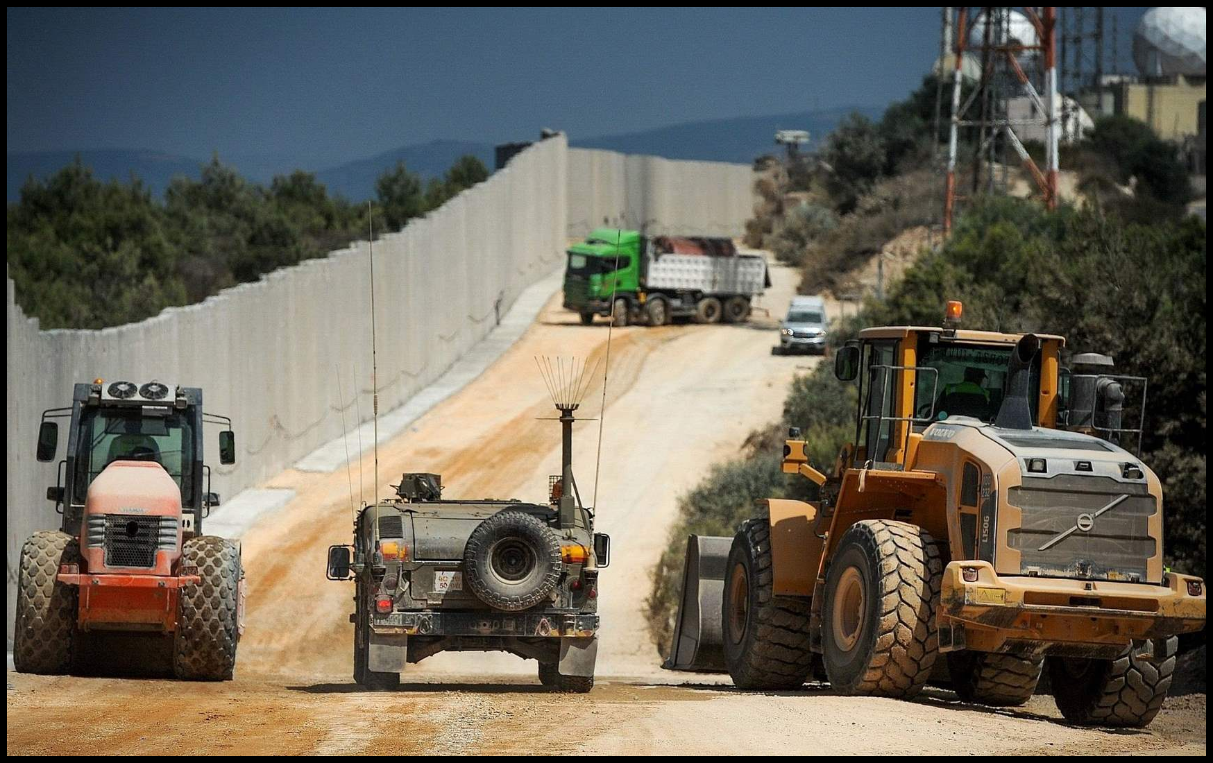 جدارٌ إسرائيلي يخترق الحدود اللبنانية.. والأمم المتحدة تُحذّر! 1 Doc P 549343 638987896431722199
