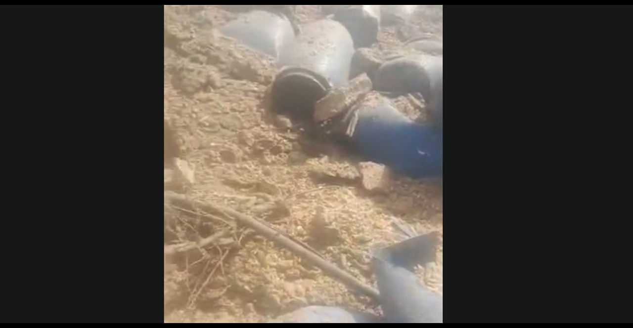 مستودع لتخزين الكبيس والمخللات.. هذا ما استهدفته الغارة الإسرائيلية على قصرنبا (فيديو)