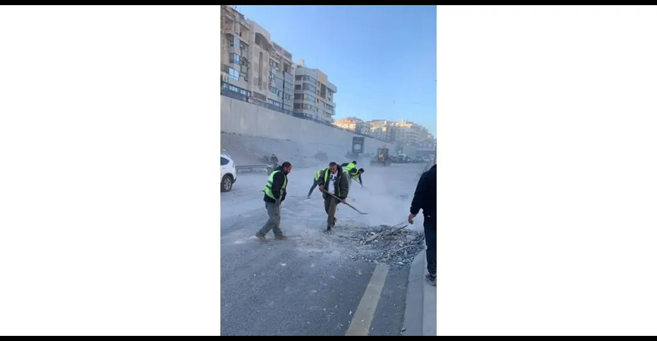 الأشغال في بيان: فرقنا أزالت أنقاض الغارة عن طريق المطار وأعادت فتحه أمام حركة السير