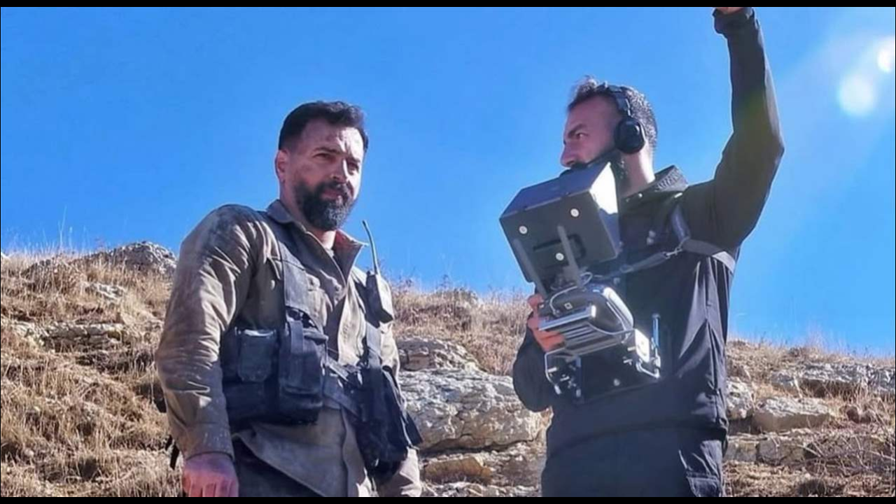 صدمة في الوسط الفني… رحيل المصوّر والمخرج محمد شهاب مع ابنته في غارة عرمون