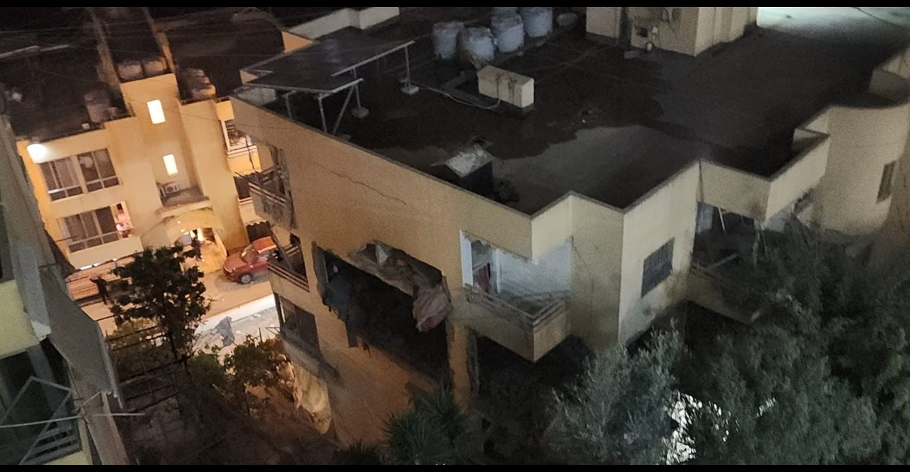 استهداف اسرائيلي يطال شقة في تلال عين سعادة