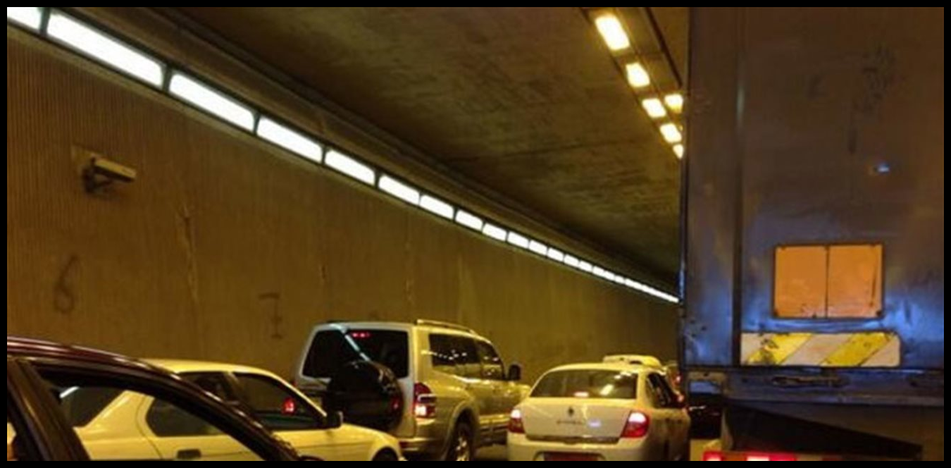 زحمة سير خانقة عند نفق المطار.. اليكم ما جرى 1 Doc P 1508538 639110732454985293