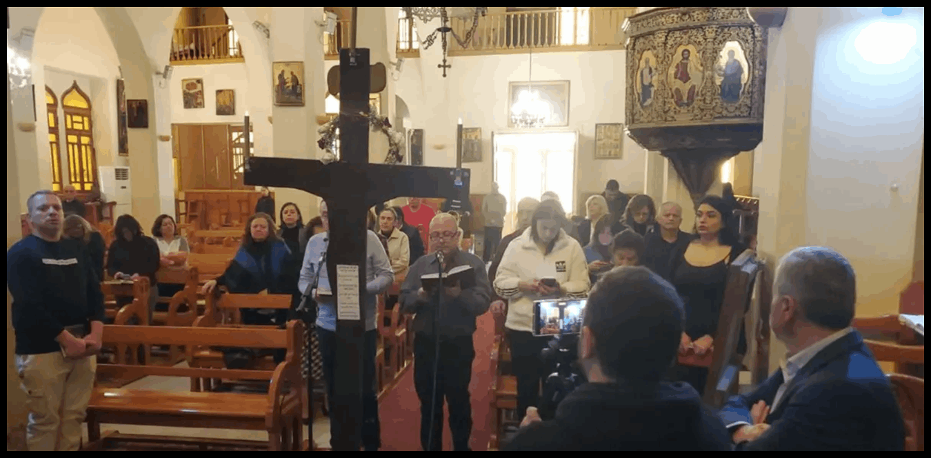 مسيحيو التقويم الشرقي في طرابلس أحيوا رتبة سجدة الصليب 1 Doc P 1510829 639114179441778877