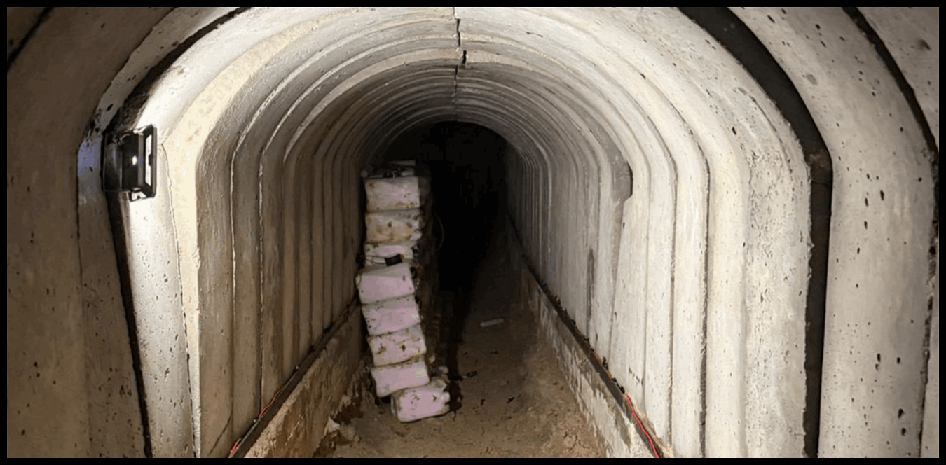 بالفيديو.. الجيش الإسرائيلي يزعم تدمير نفق لـ"حزب الله" 1 Doc P 1512024 639116716939593687