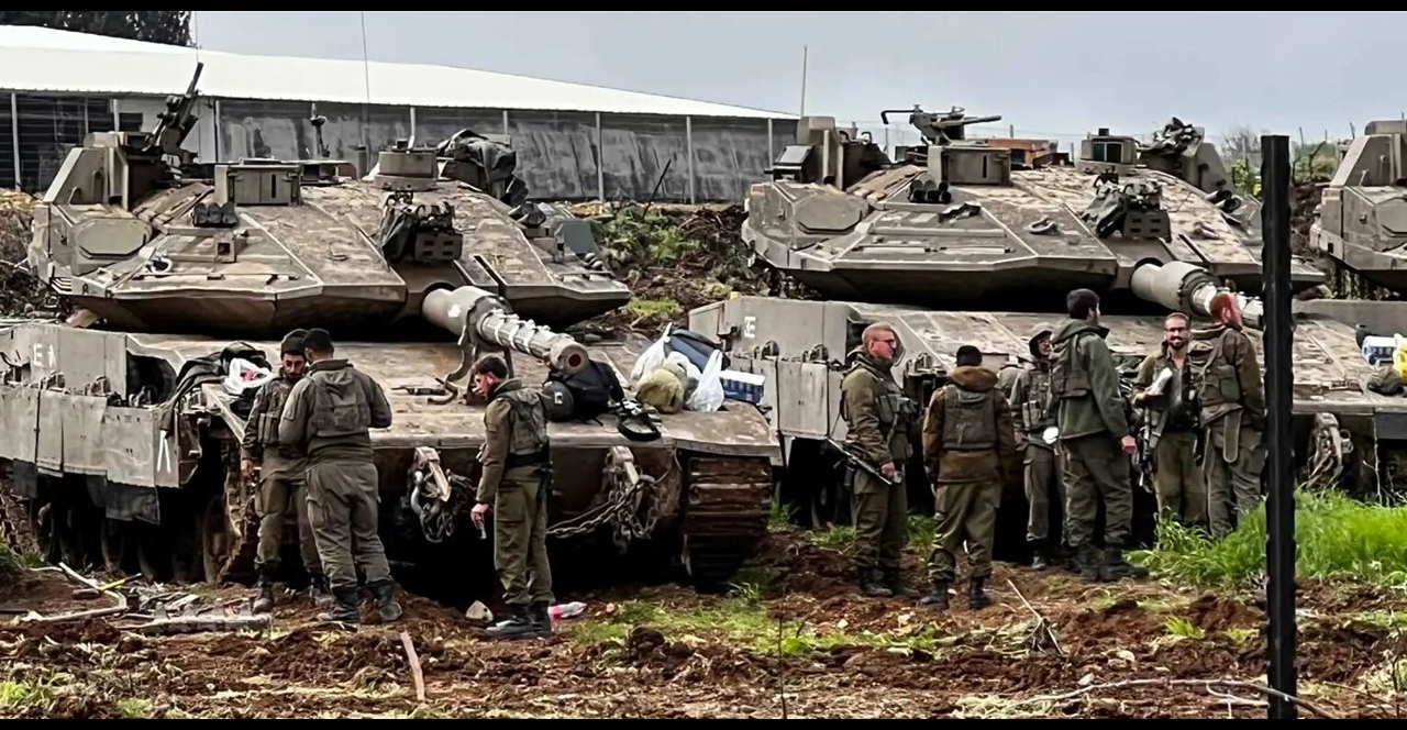 الجيش الإسرائيليّ: إنفجار عبوة بمدرعة في جنوب لبنان