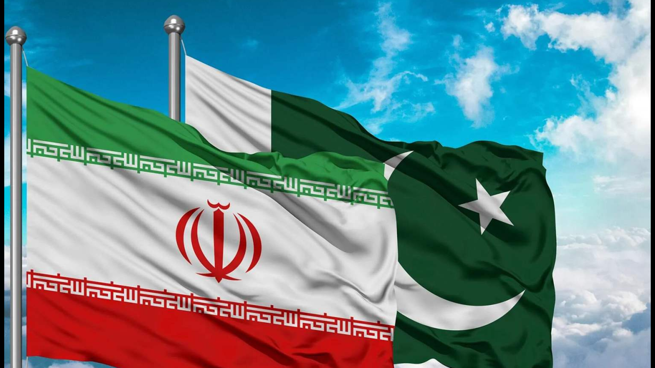 عراقجي لنظيره الباكستاني: المشاورات مستمرة لصون السلام والأمن في المنطقة