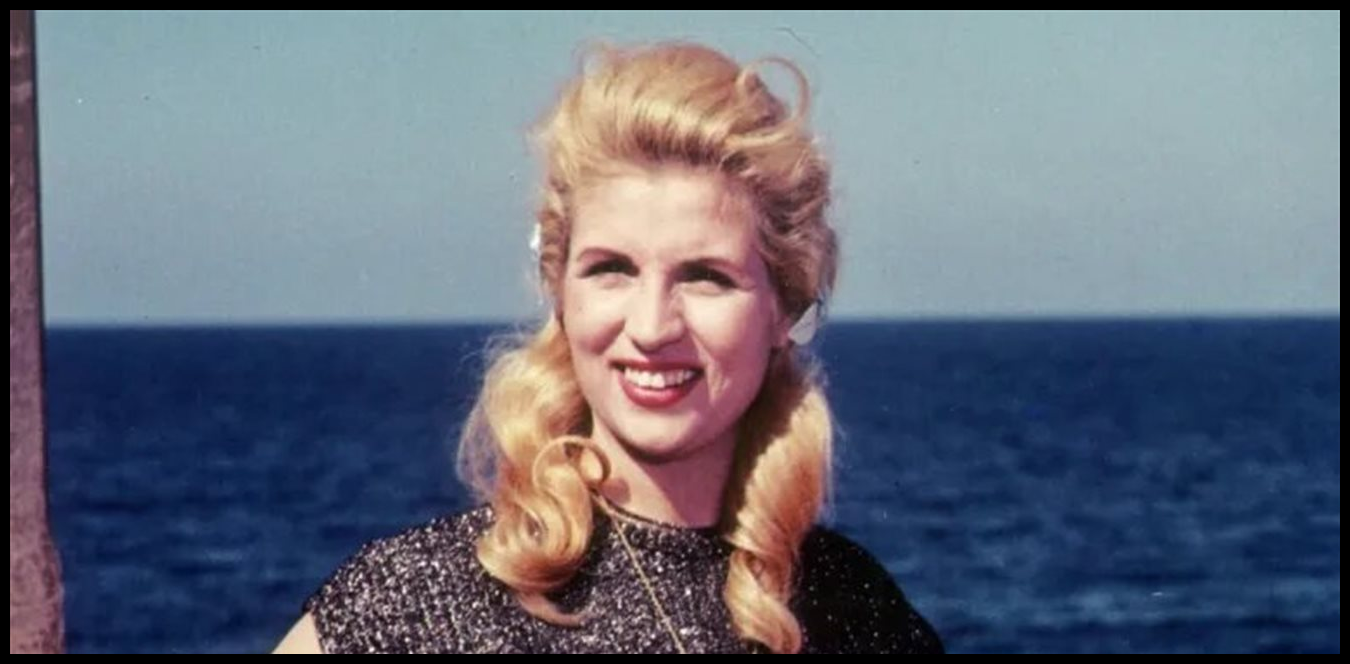 فيديو يوثّق لحظة أيقونية: فستان صباح في كان 1959 يعيد إحياء ذاكرة الموضة اللبنانية 1 Doc P 1528681 639150526510543245