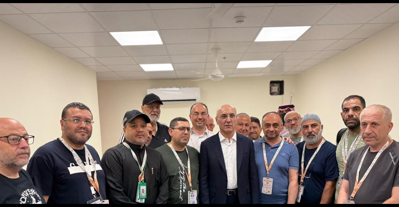 تفقد ميداني للحجار في مخيم الحجاج اللبنانيين بمكة