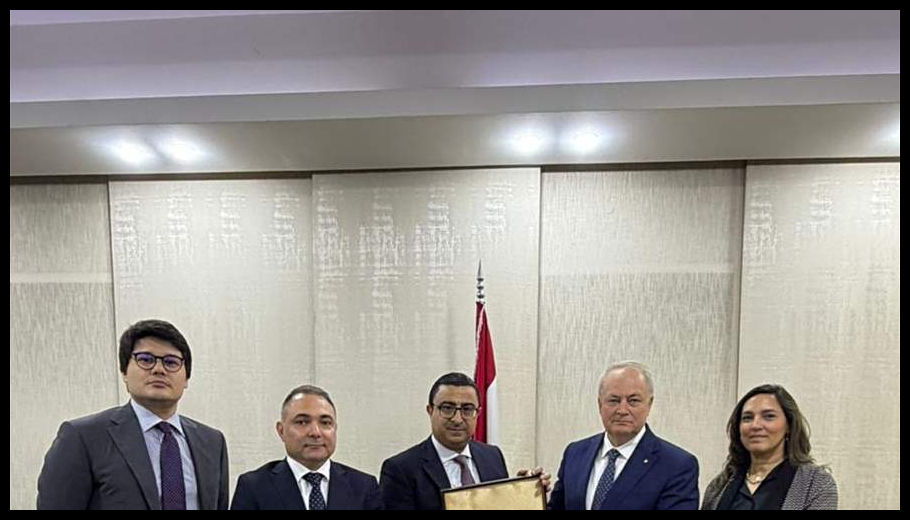 السفير الروسي يهنّئ مدعي عام التمييز ويقدّم له درعاً تقديرياً 1 Doc T 934391 639150512769429121